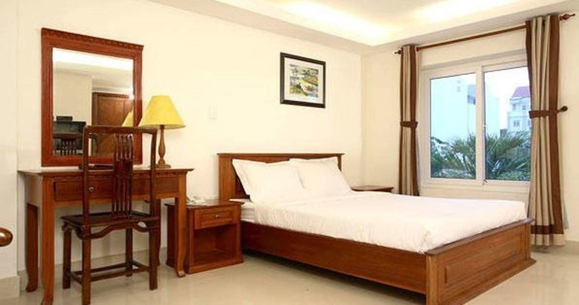 Golf Hotel Ho Chi Minh-stad Buitenkant foto