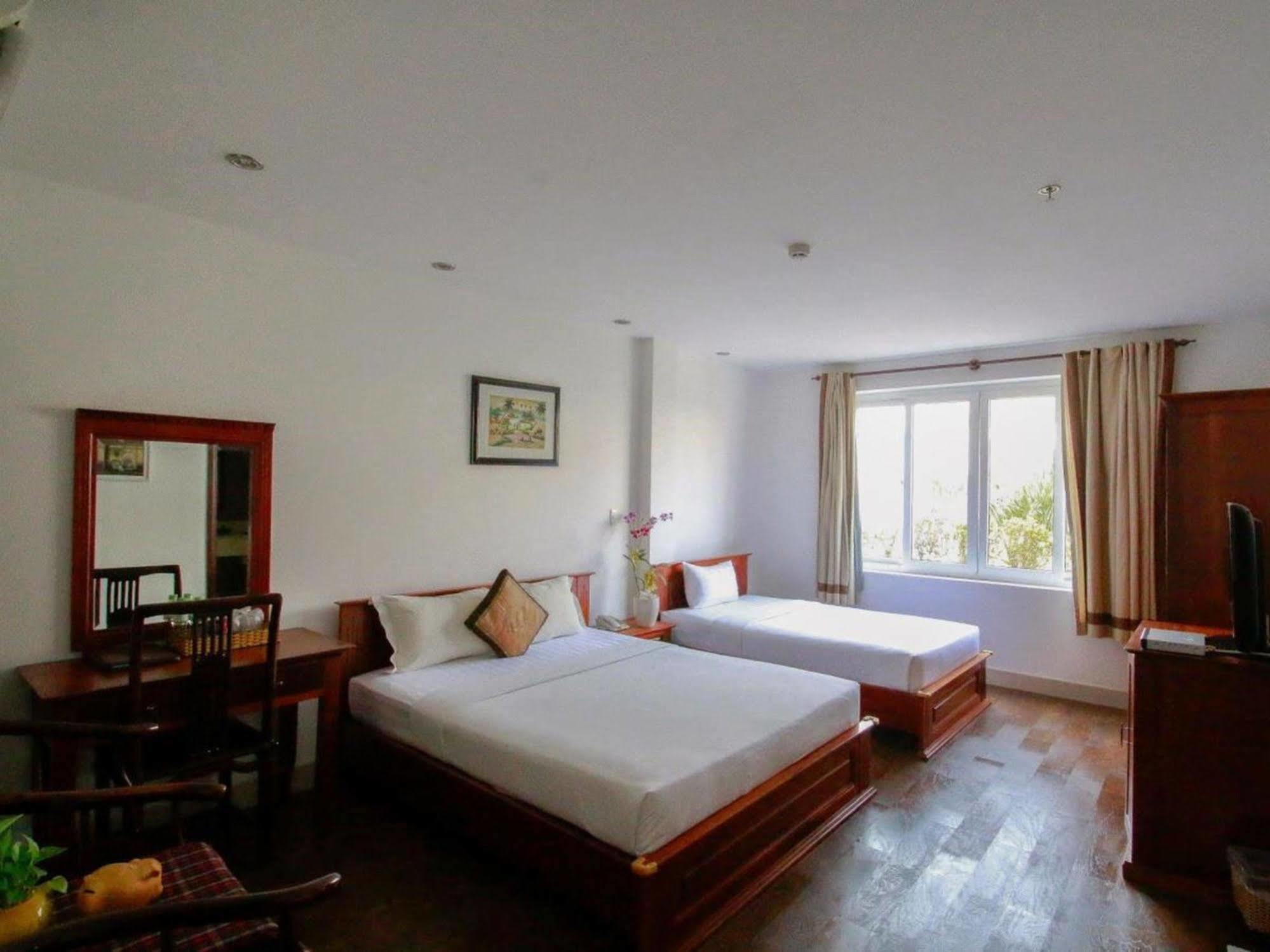 Golf Hotel Ho Chi Minh-stad Buitenkant foto