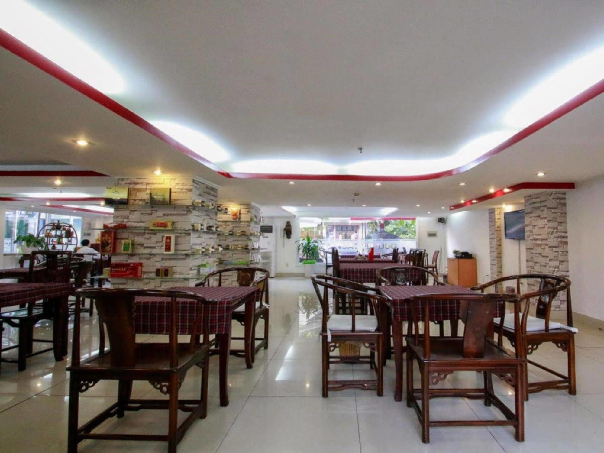 Golf Hotel Ho Chi Minh-stad Buitenkant foto